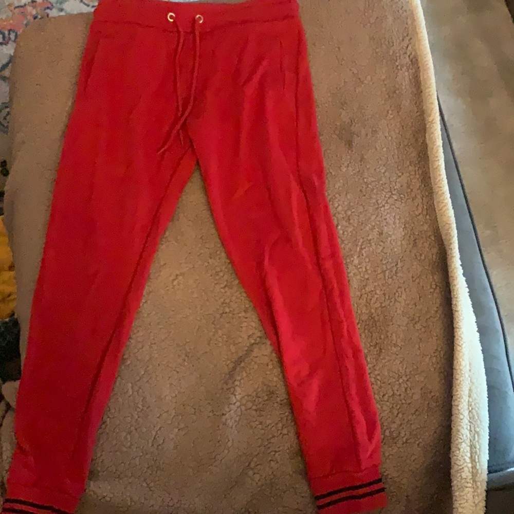 Sweat pants! Worn once! With pockets!